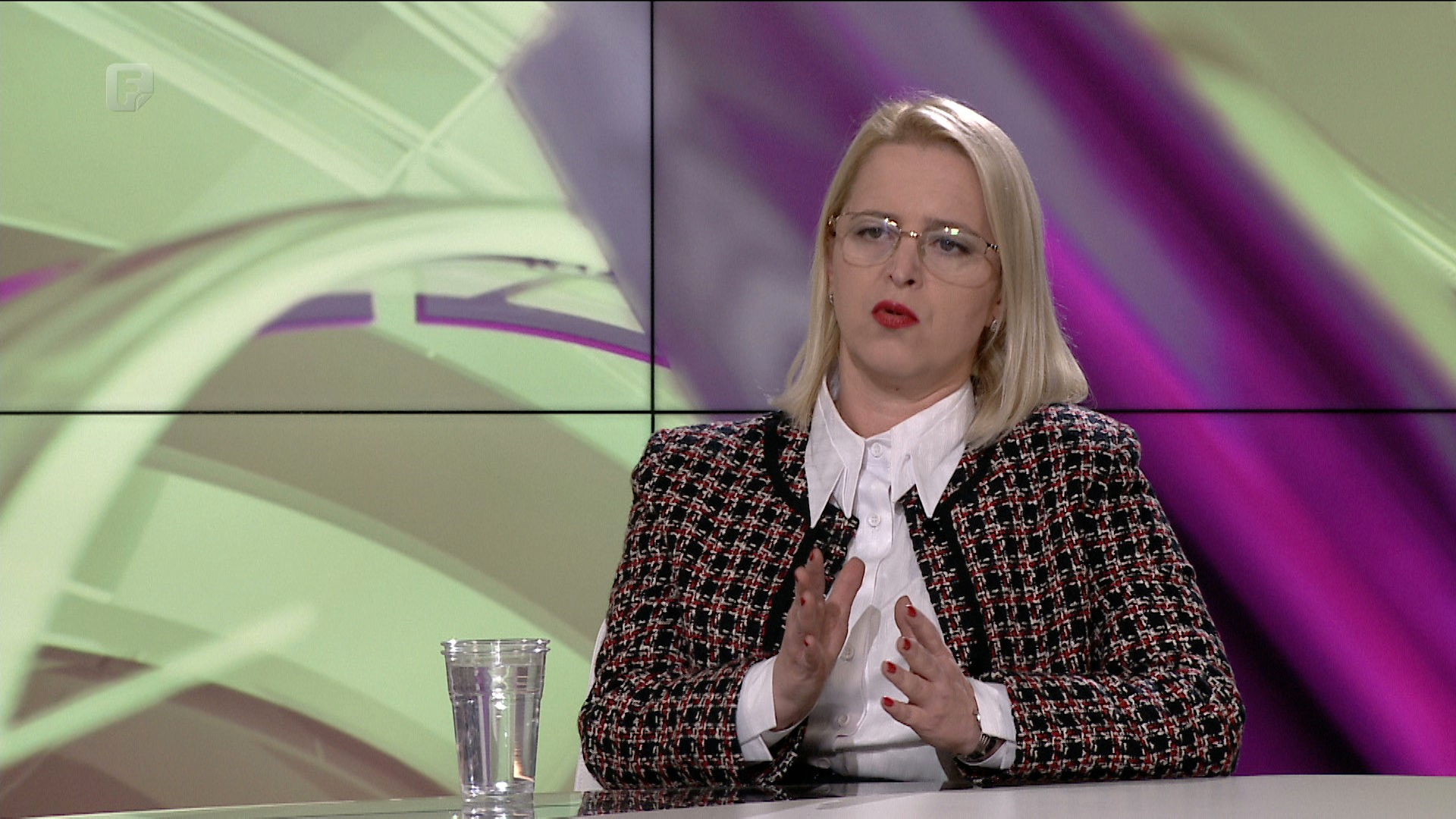 Novaković-Bursać: Ne rušimo državu, a za krizu nismo sami odgovorni